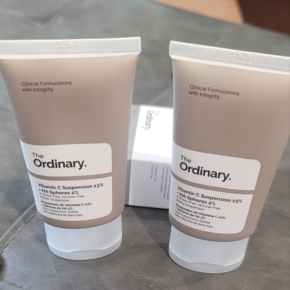 2 The Ordinary Vitamin C Suspension 23% - White